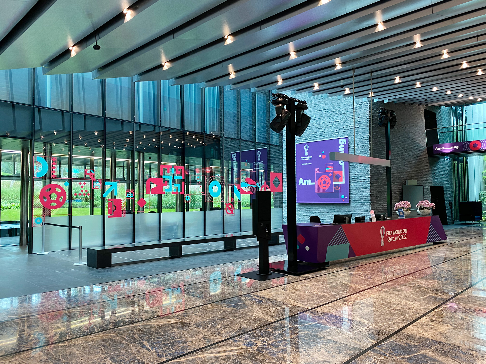 Rebranding FIFA Eingangshalle